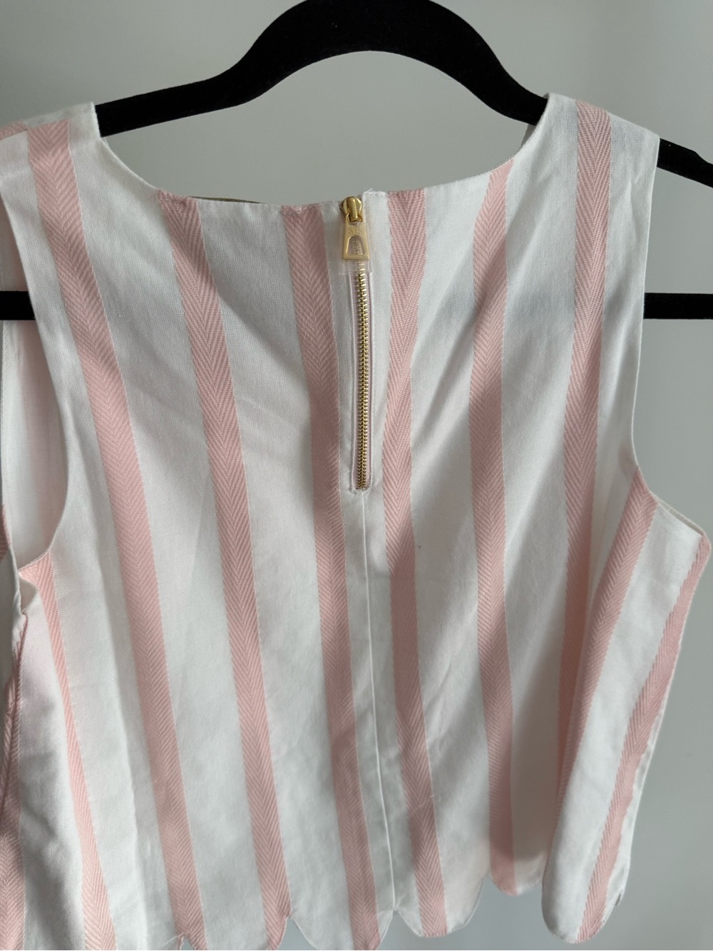 NWT Sail to Sable White and Light Pink Striped Sleeveless Top - Picture 3 of 4